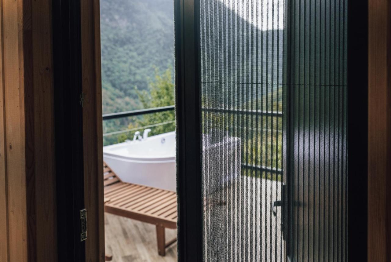 Unique Boutique Hotel Near Batumi Zeda Chkhutuneti Luaran gambar