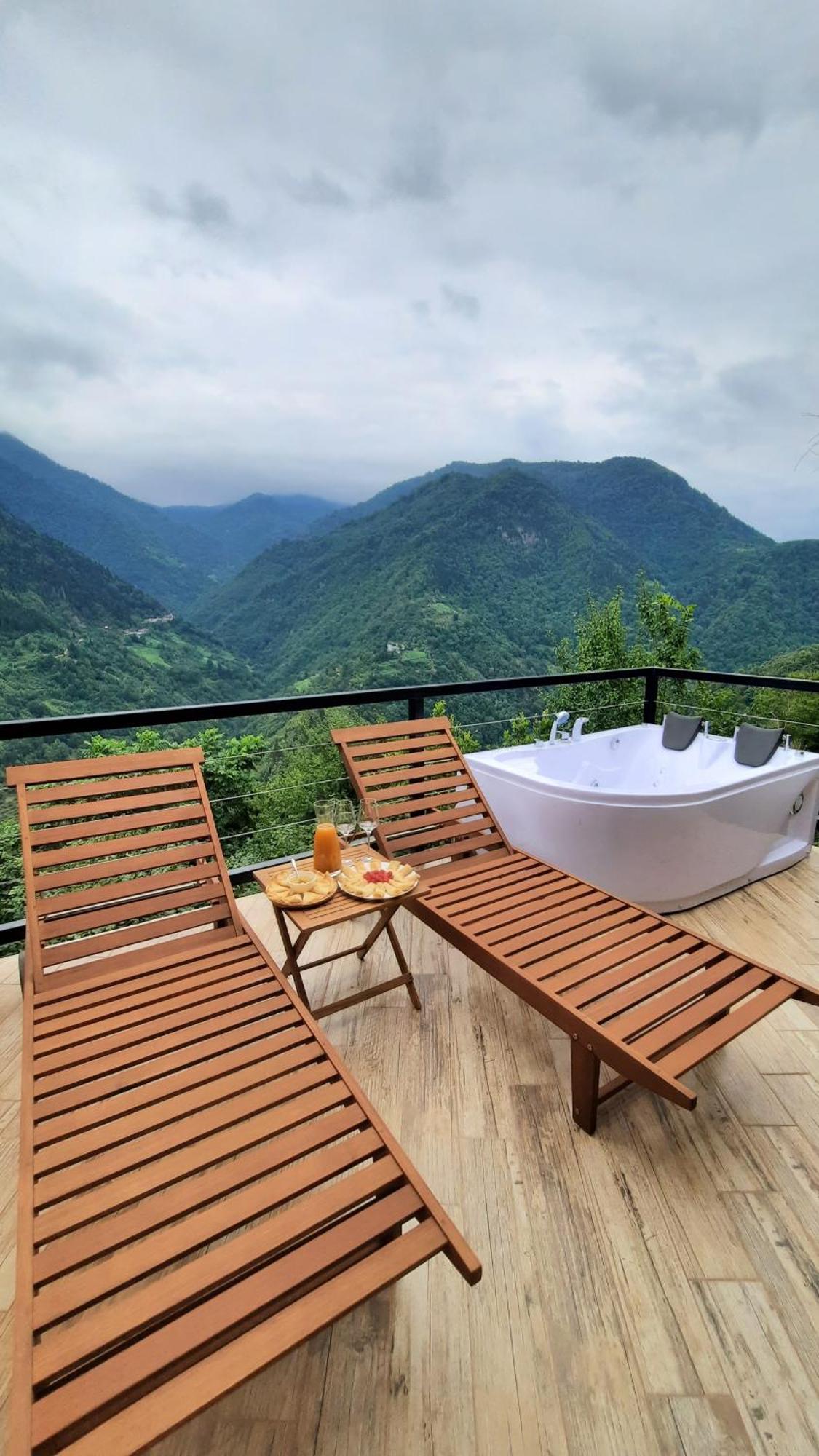 Unique Boutique Hotel Near Batumi Zeda Chkhutuneti Luaran gambar